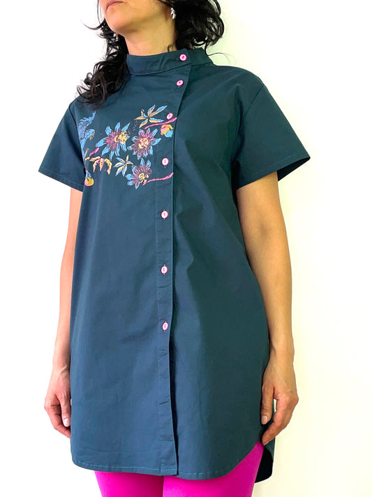 Blusa Abotonada Larga Flor de Maracuyá