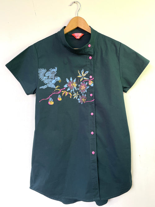 Blusa Abotonada Larga Flor de Maracuyá