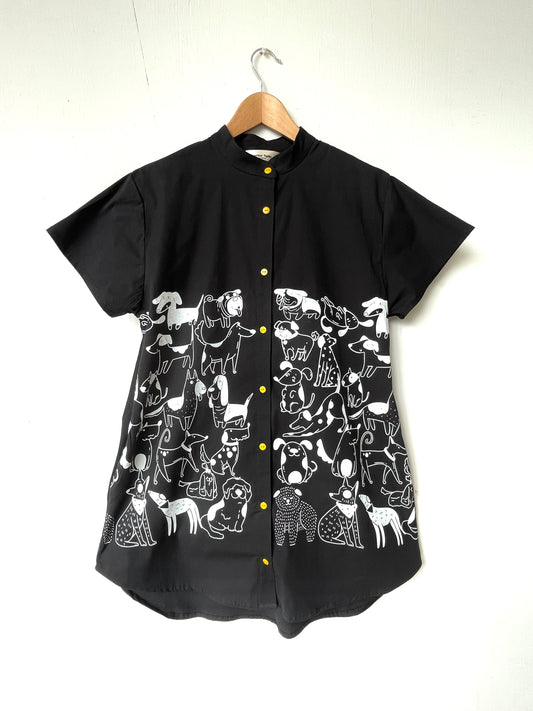 Blusa Bacana perros negra
