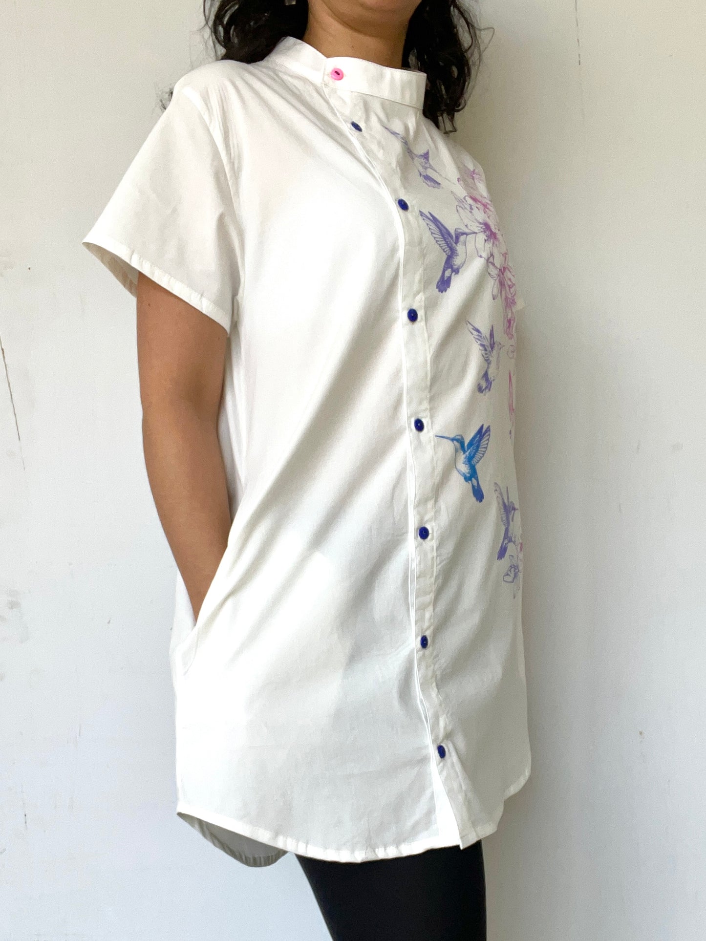 Blusa Abotonada Larga Colibrí