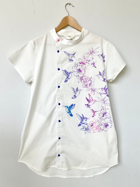 Blusa Abotonada Larga Colibrí