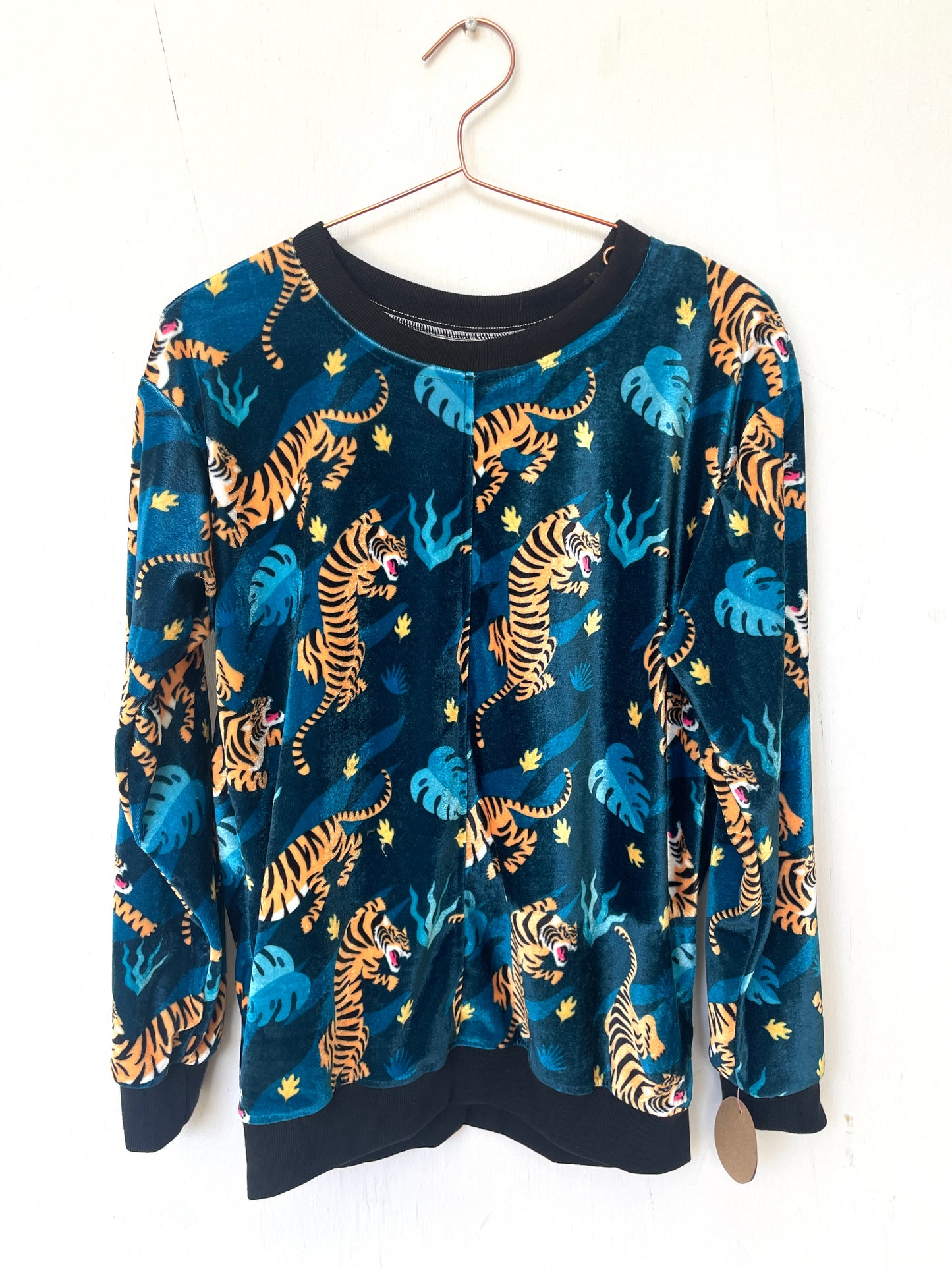 Buzo Tigres azul Terciopelo (hecho de piezas)