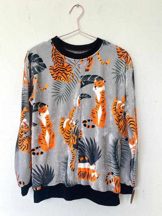 Buzo Tigres Plateados Terciopelo (hecho de piezas)